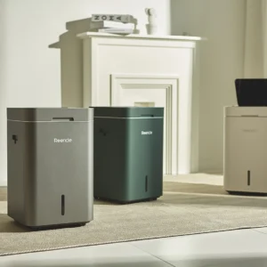 Bež Reencle Gravity Composter v kuhinji - rešitev za odpadke hrane, ki proizvaja kompost